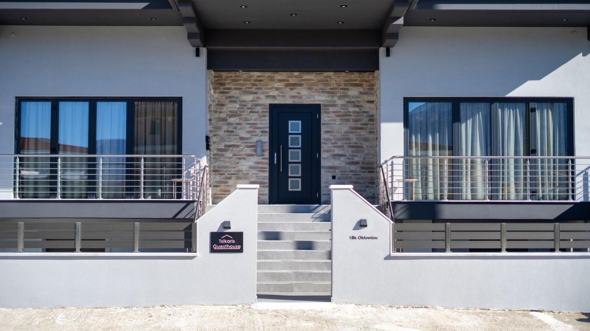 Tsikaris Boutique Guesthouse Kalampáka Dış mekan fotoğraf